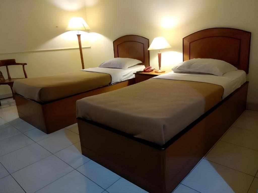 Alexander Hotel Tegal Zewnętrze zdjęcie