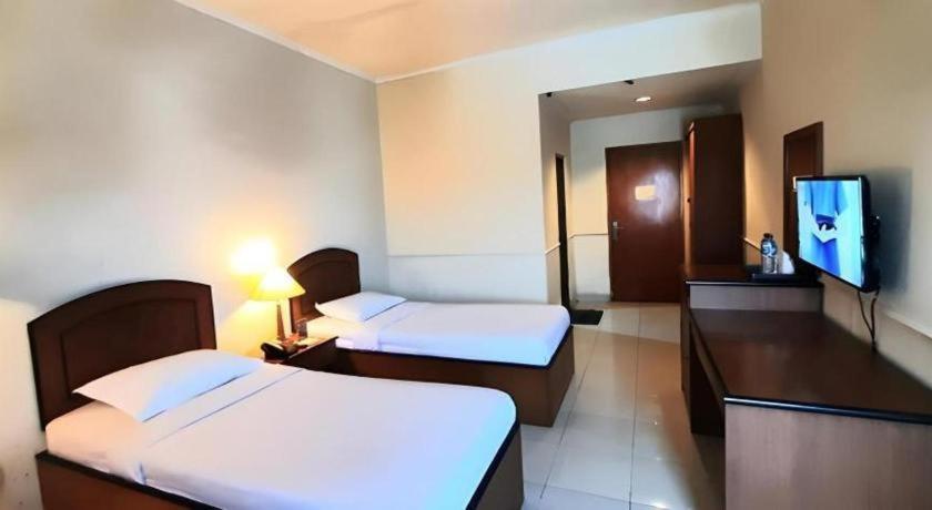 Alexander Hotel Tegal Zewnętrze zdjęcie