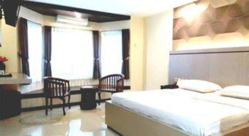 Alexander Hotel Tegal Zewnętrze zdjęcie