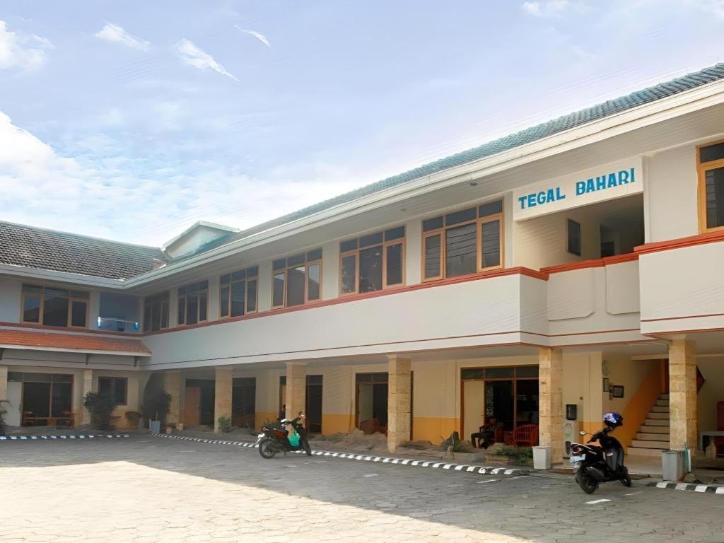 Alexander Hotel Tegal Zewnętrze zdjęcie